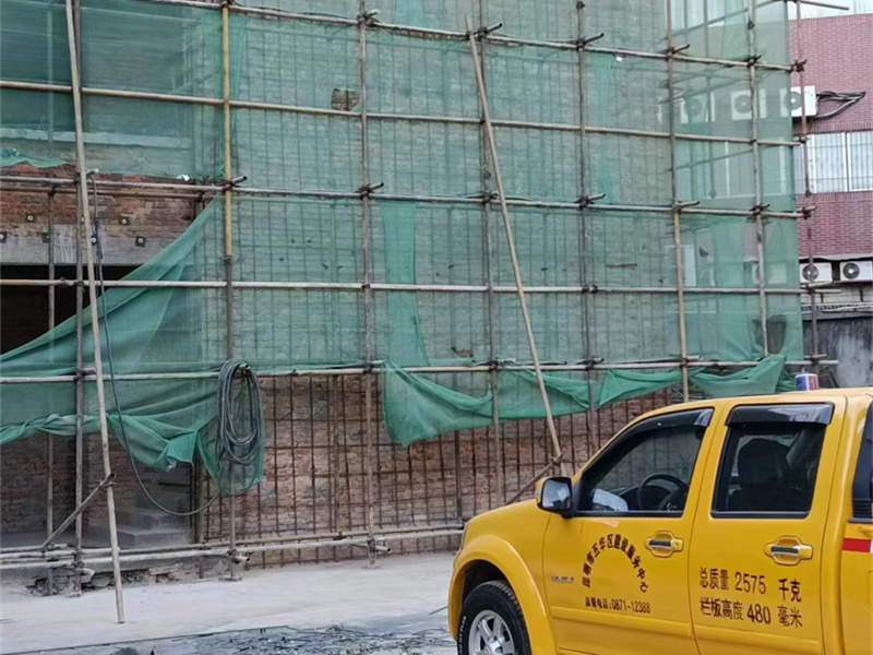 原西山区粤秀中学（高中部）墙体加固