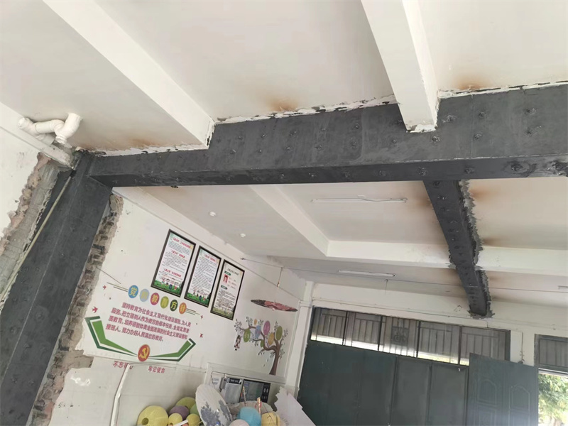 文山浩宇幼儿园柱包钢